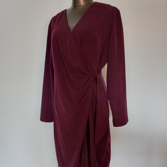 Vintage burgundy v-neck knee-length wrap dress - Picture 4 of 14